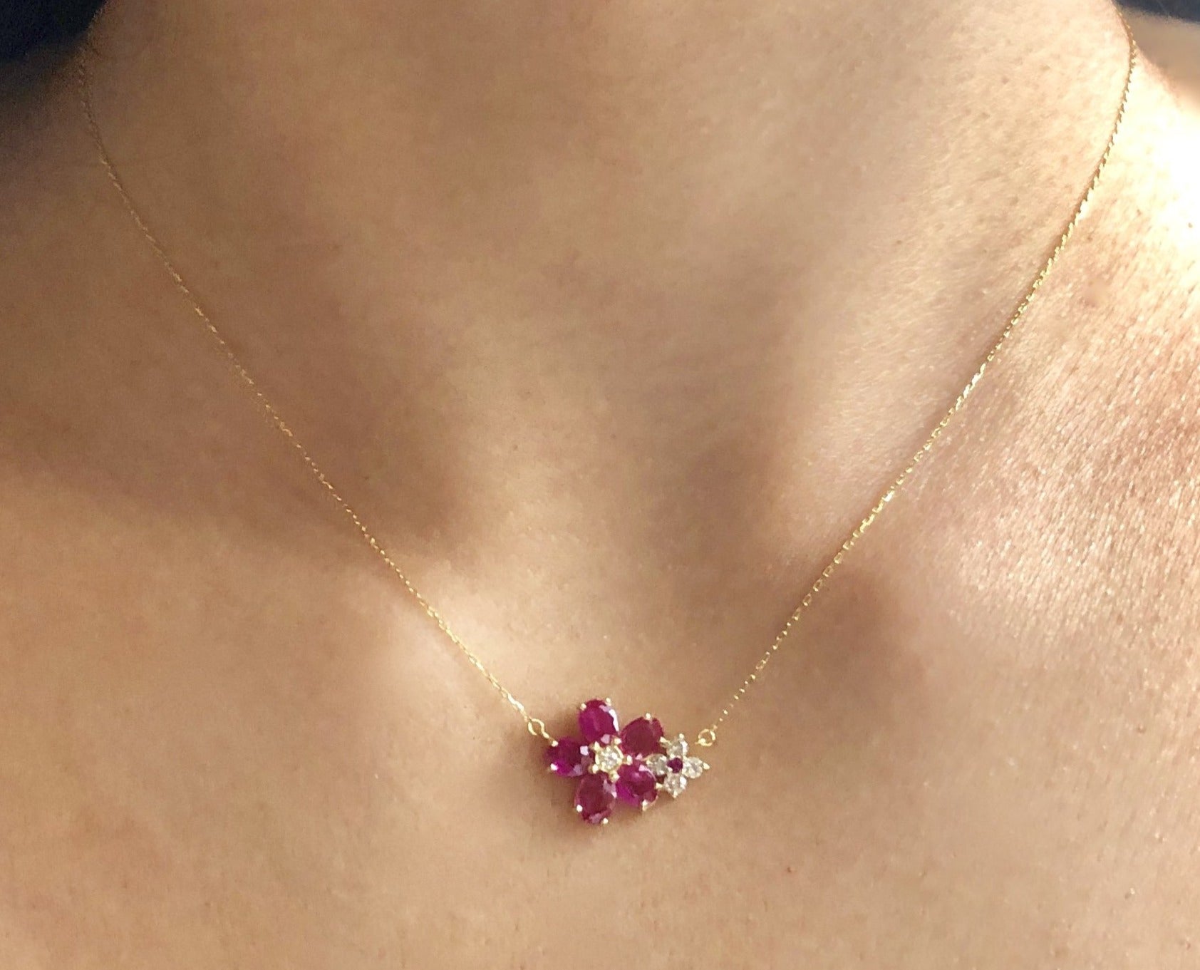 Flower Ruby Gold Pendant - Fergadot