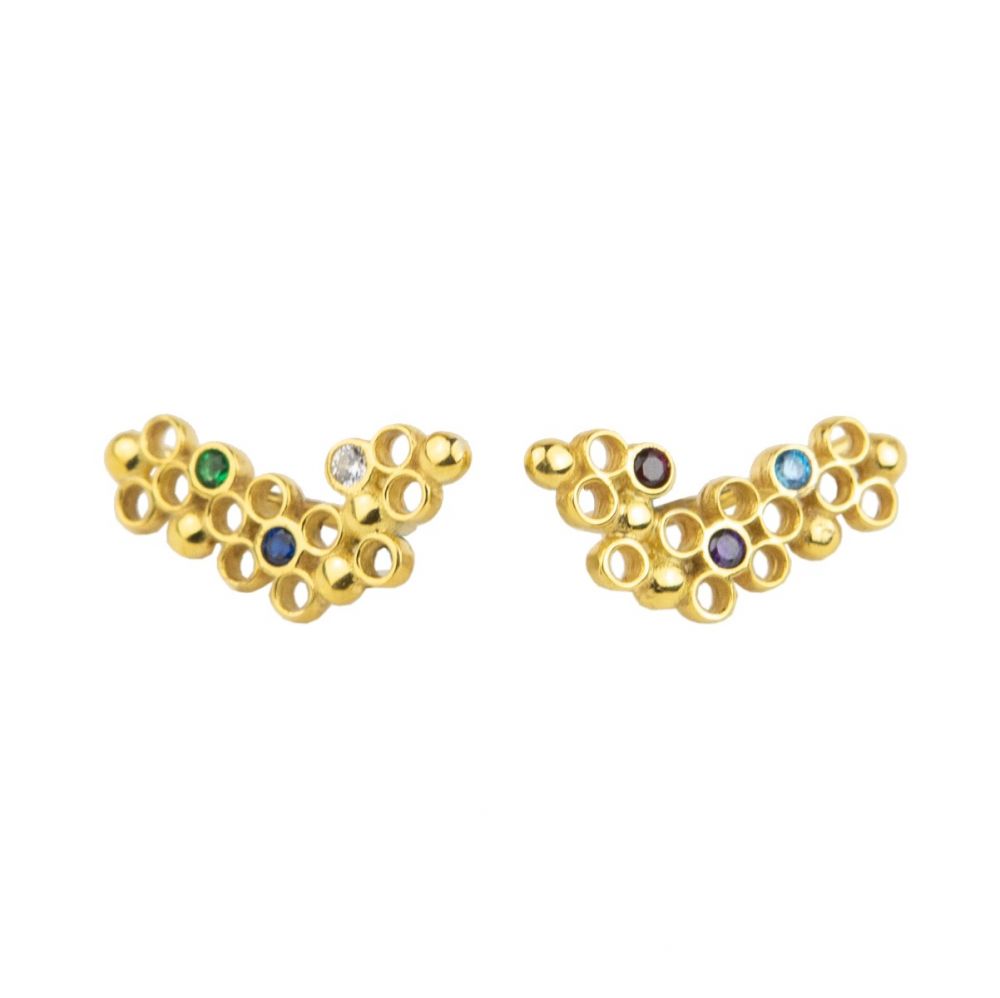 The Honeycomb Earrings are crafted in 24k Gold-plated sterling silver and is consisting of tiny circles, some of them embellished with sparkly Cubic Zirconia. We love them because they allow you to create your own personal expression and they are easy to style with other jewellery. Featuring a clasp back closure. Plating: 24k Gold Stone: Cubic Zirconia Material: 925 Sterling Silver Designed and made in Greece. 